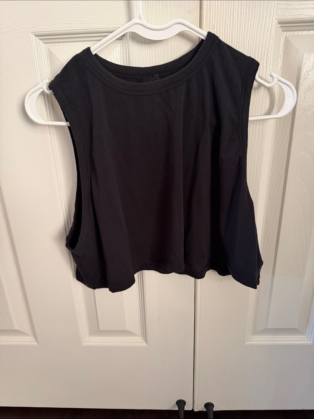 SKIMS Black Sleeveless Crop Tank Top
